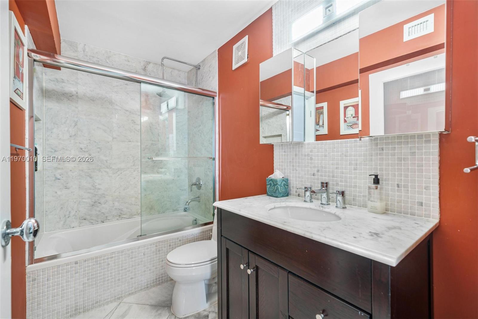 1623 Collins Ave #PH1010 Miami Beach, FL 33139