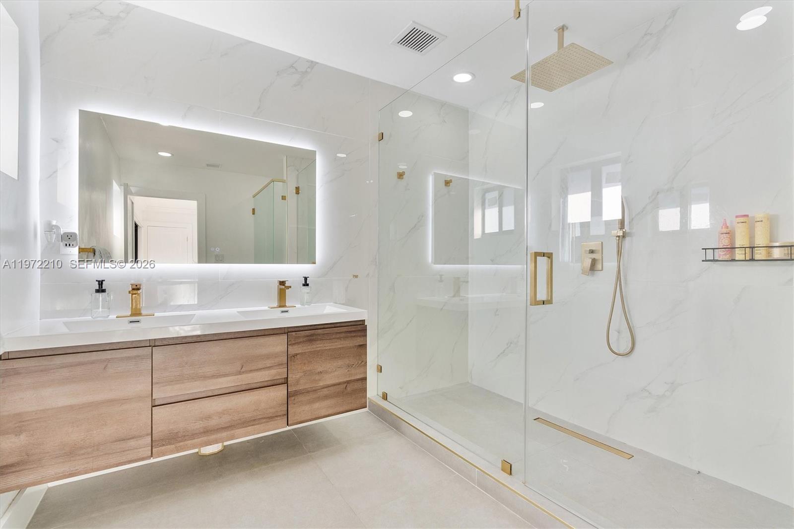 8201 SW 151st St Palmetto Bay, FL 33158