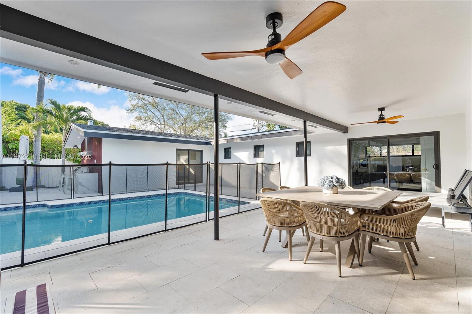 8201 SW 151st St Palmetto Bay, FL 33158