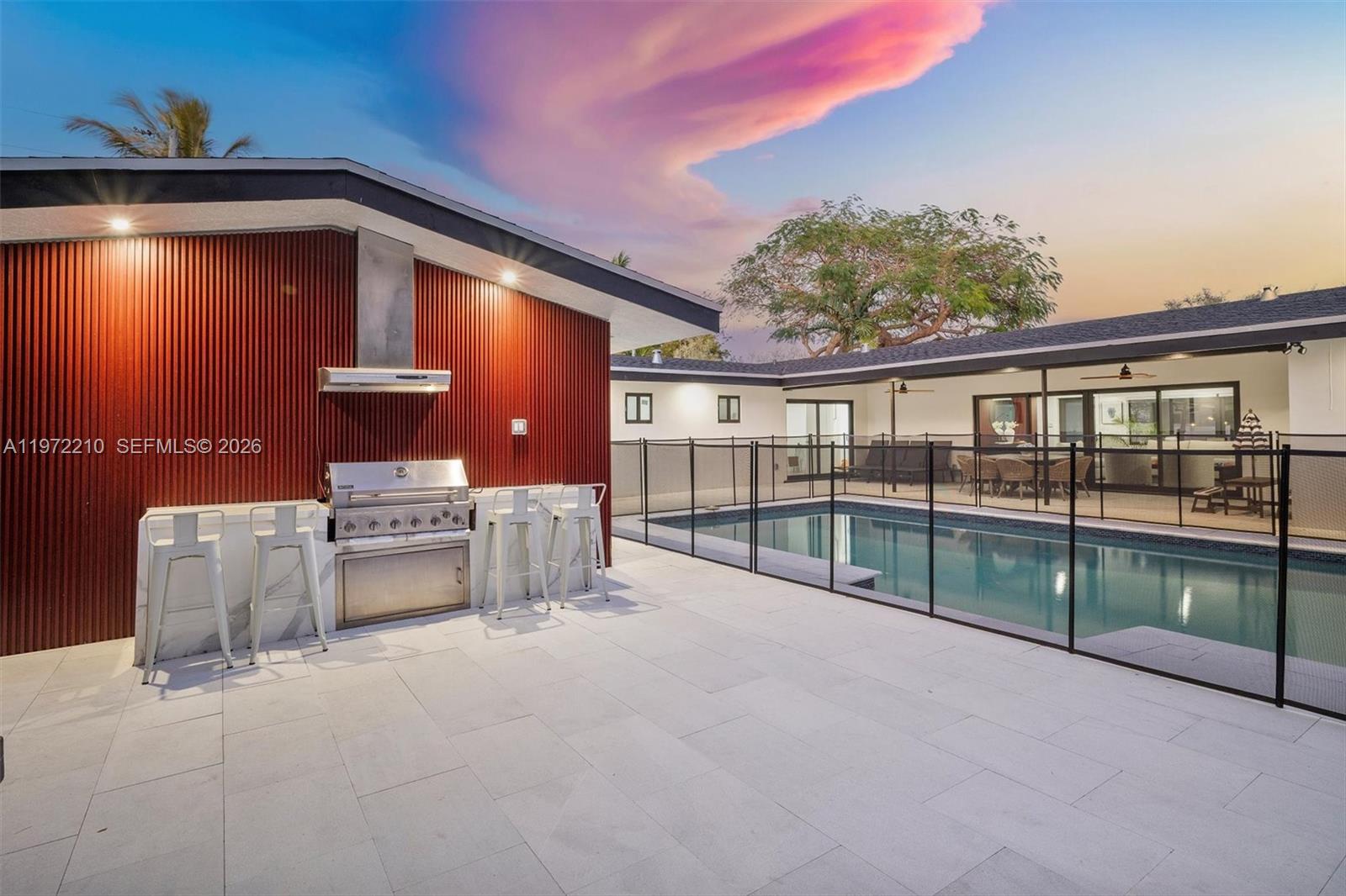 8201 SW 151st St Palmetto Bay, FL 33158