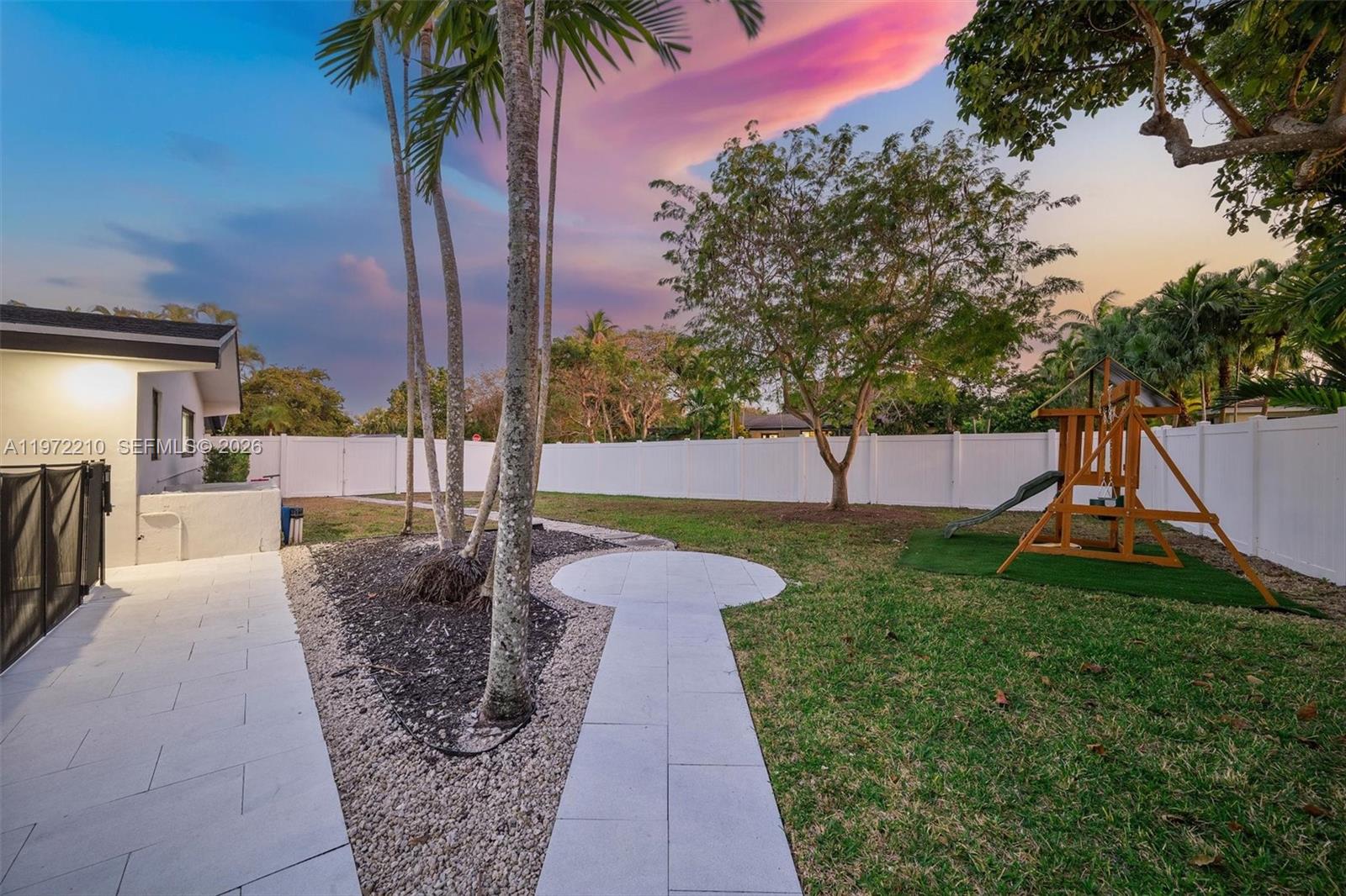 8201 SW 151st St Palmetto Bay, FL 33158