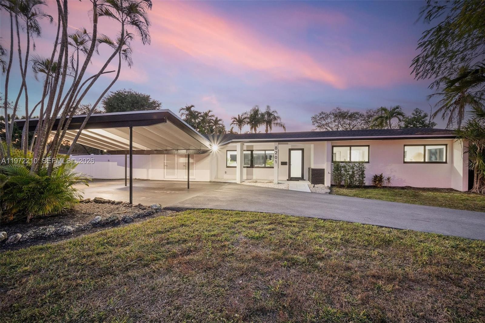 8201 SW 151st St Palmetto Bay, FL 33158