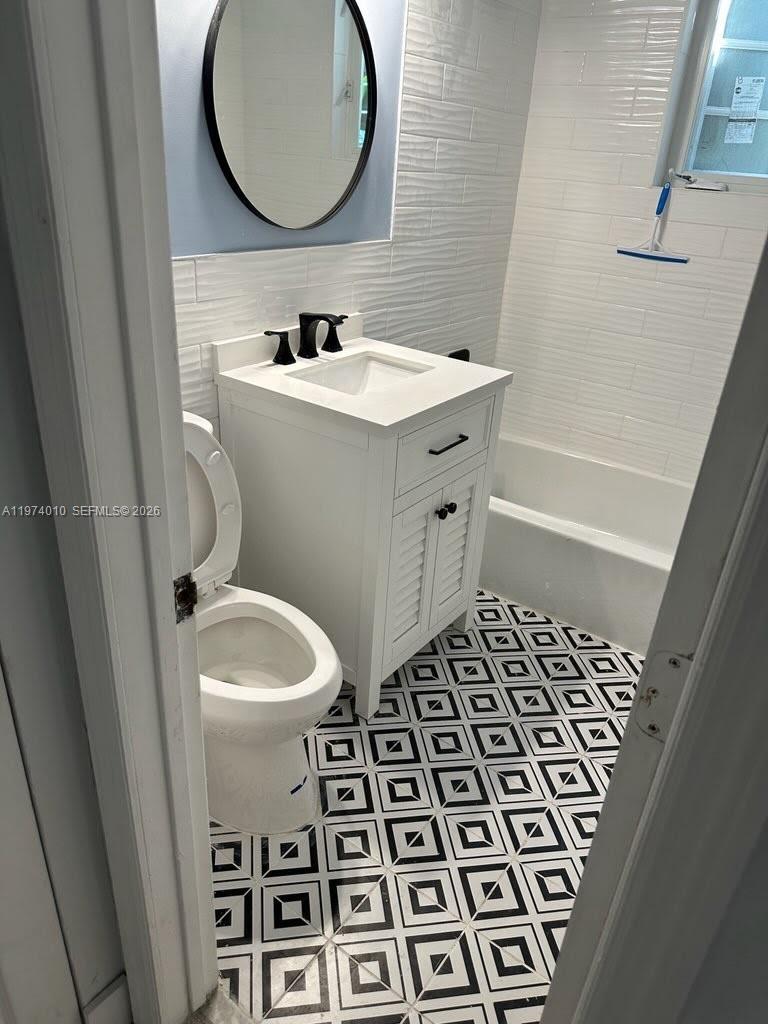 359 Meridian Ave #A207 Miami Beach, FL 33139