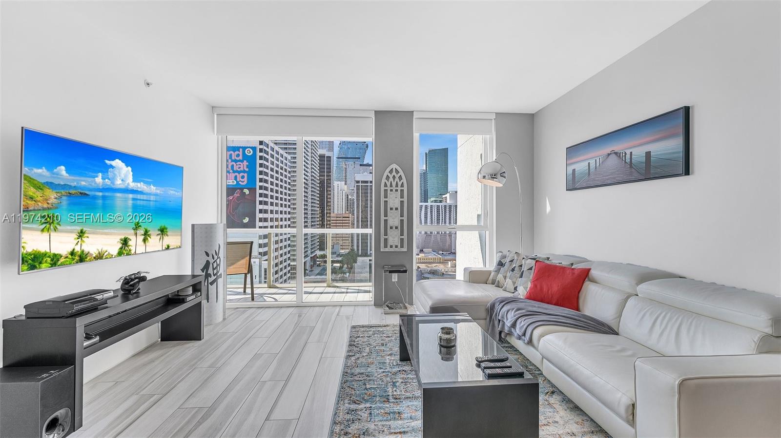 image Vizcayne North4