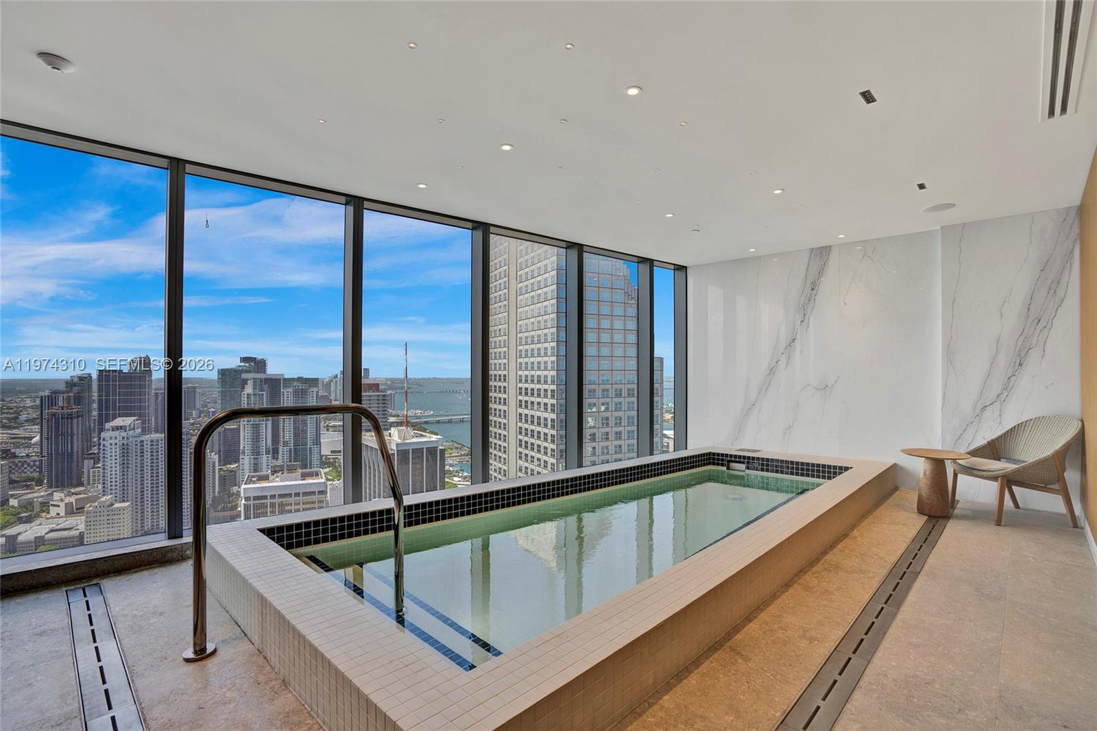 300 Biscayne Blvd Way #1807 Miami, FL 33131