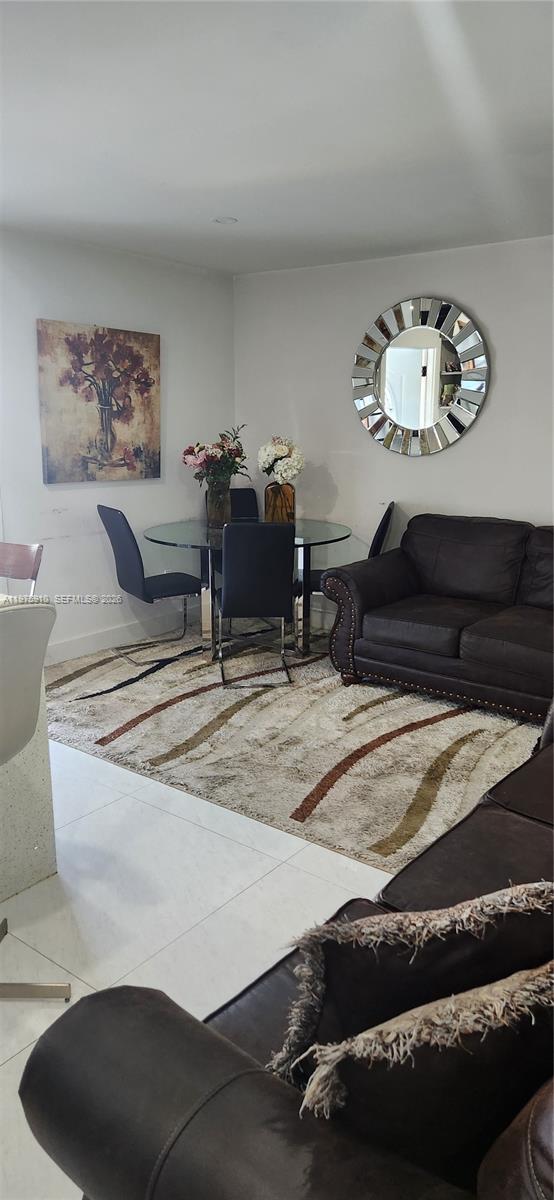 150 NW 17th Ct Miami, FL 33125