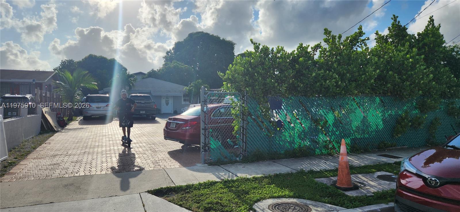 150 NW 17th Ct Miami, FL 33125