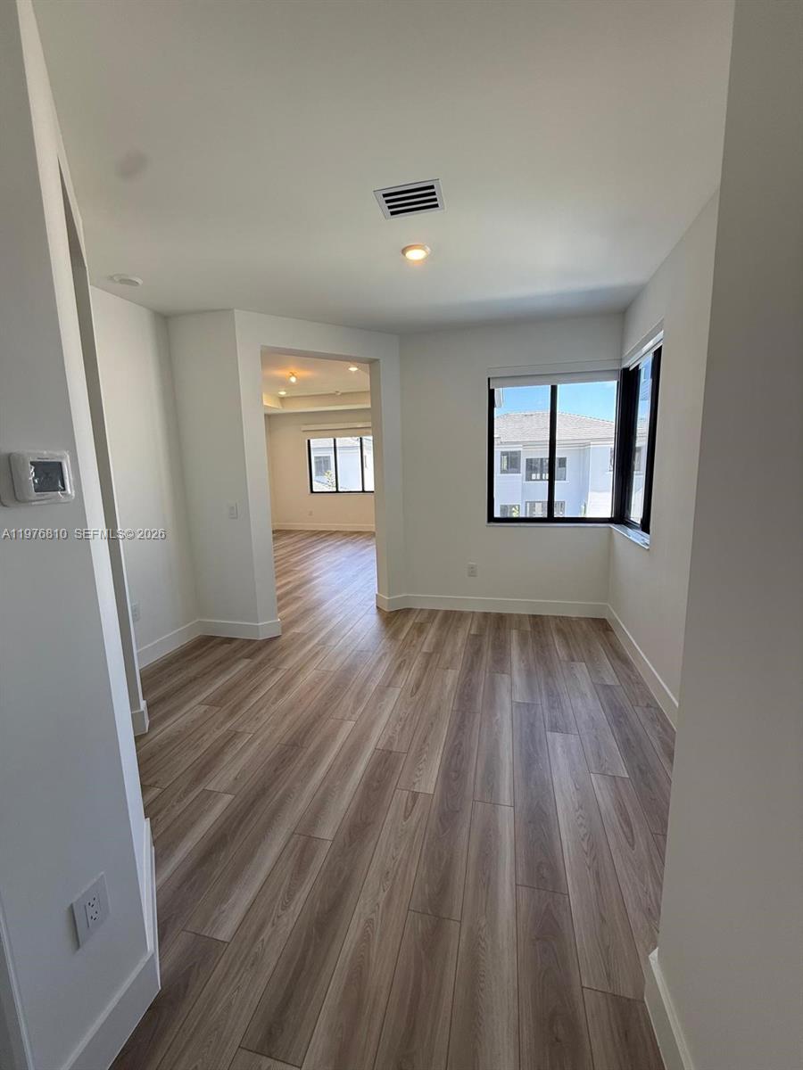 19616 NE 14th Ct Miami, FL 33179