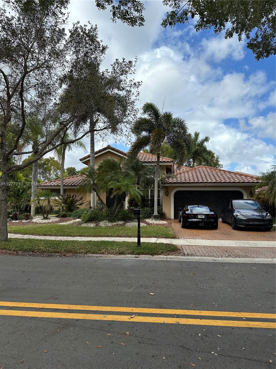966 Spoonbill Cir Weston, FL 33326