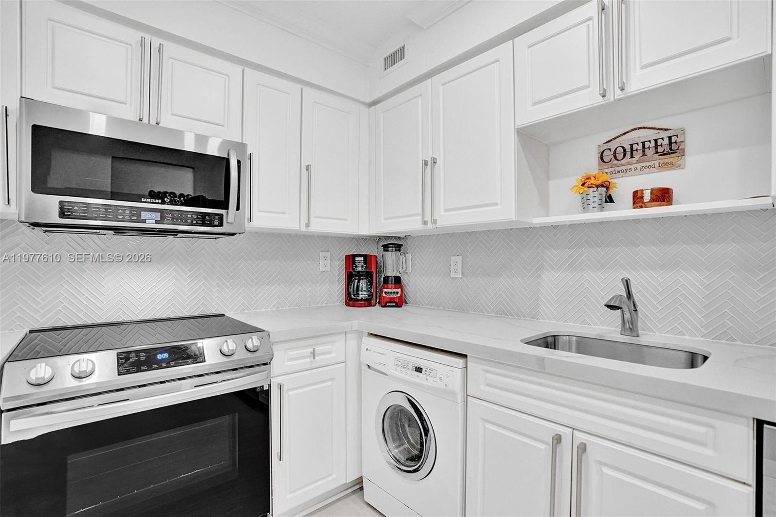 2501 S Ocean Dr #1615 (Available May 4) Hollywood, FL 33019