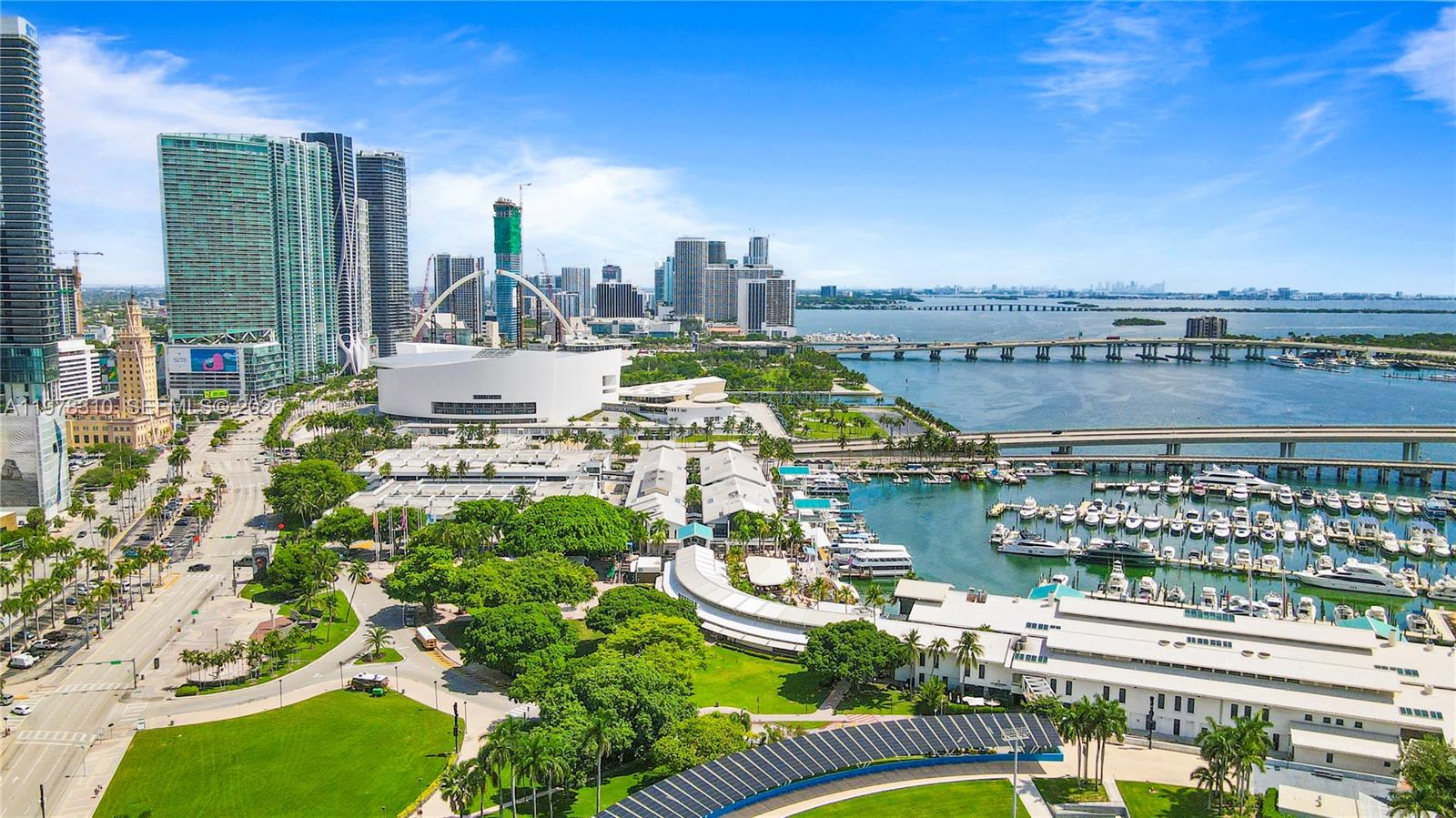 50 Biscayne Blvd #1902 Miami, FL 33132