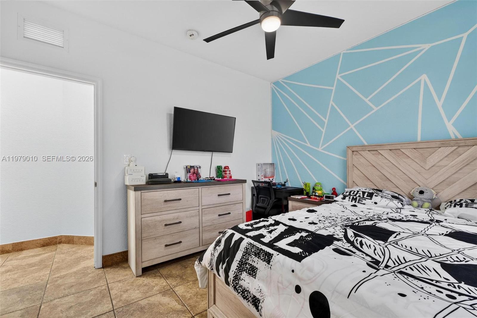 21143 SW 92nd Pl Cutler Bay, FL 33189