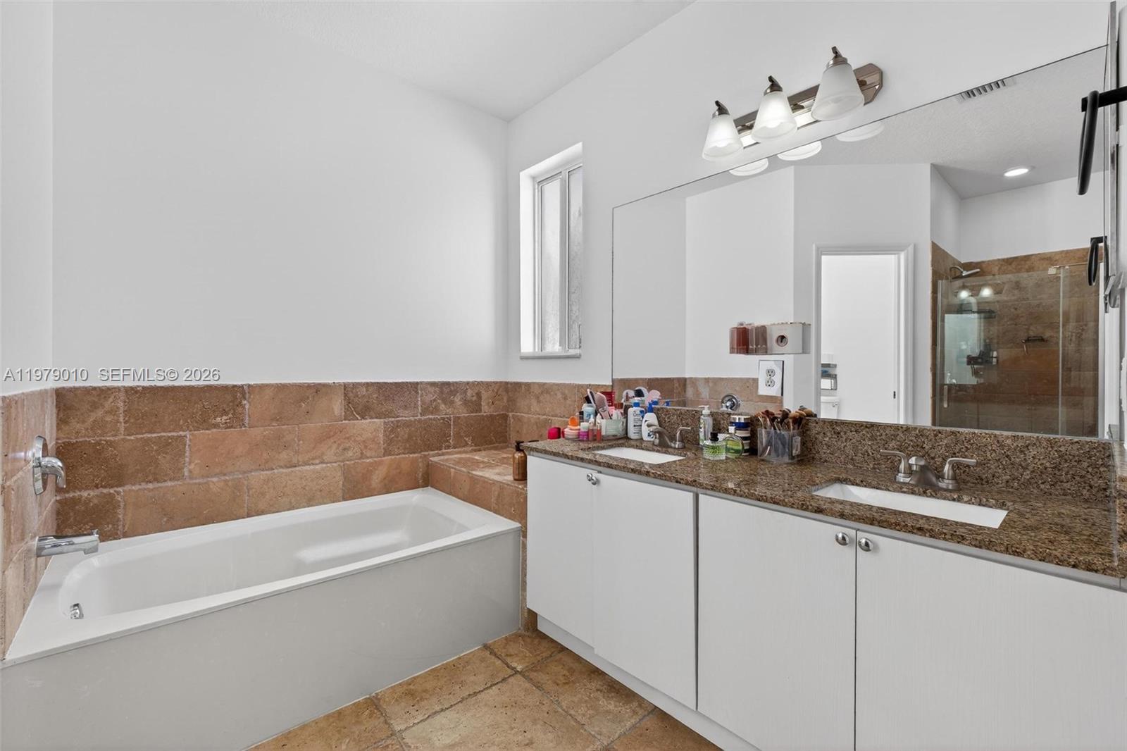 21143 SW 92nd Pl Cutler Bay, FL 33189