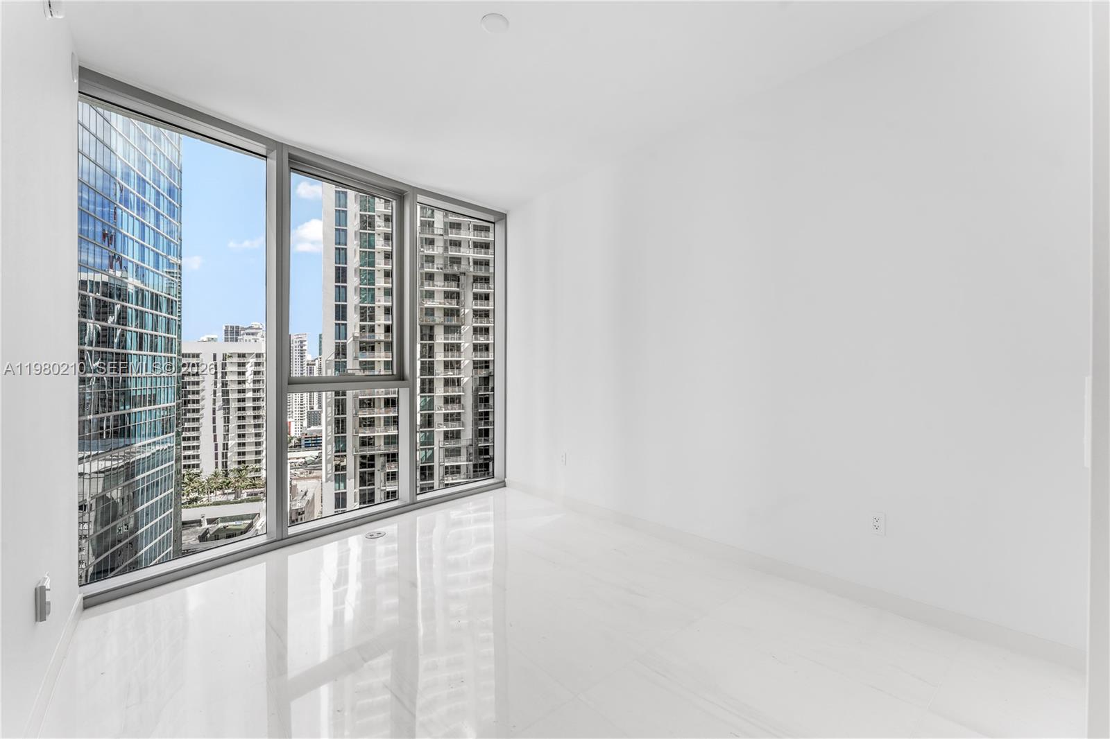300 Biscayne Blvd Way #2507 Miami, FL 33131