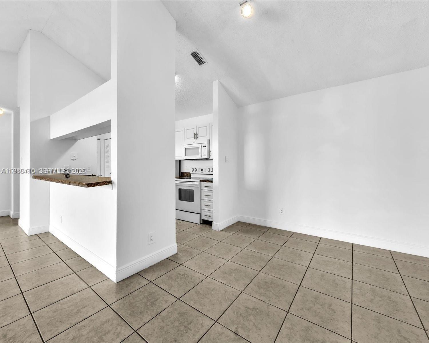 15770 SW 106th Ter #303 Miami, FL 33196