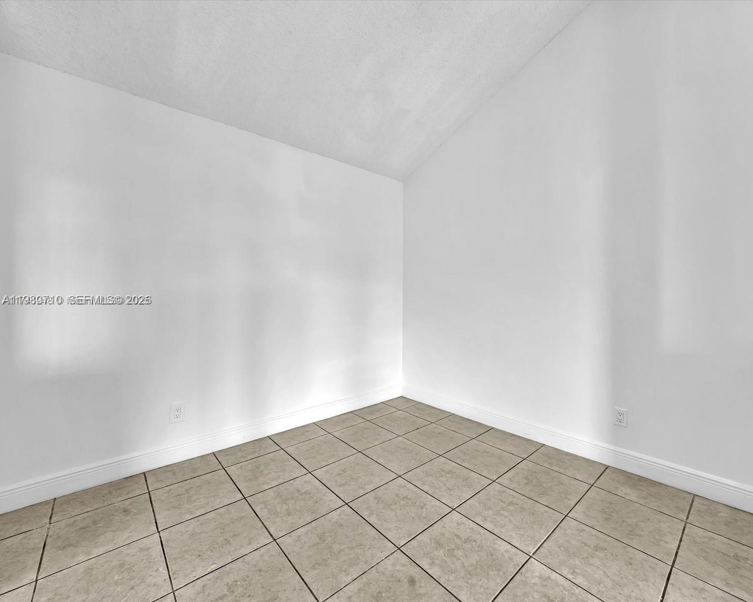 15770 SW 106th Ter #303 Miami, FL 33196