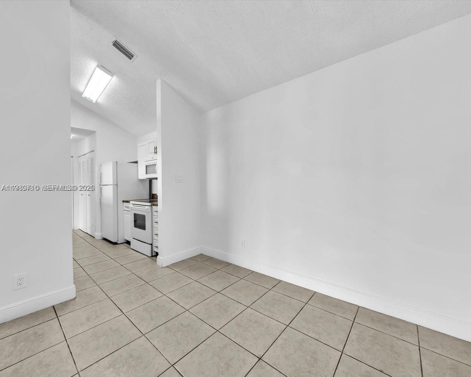 15770 SW 106th Ter #303 Miami, FL 33196