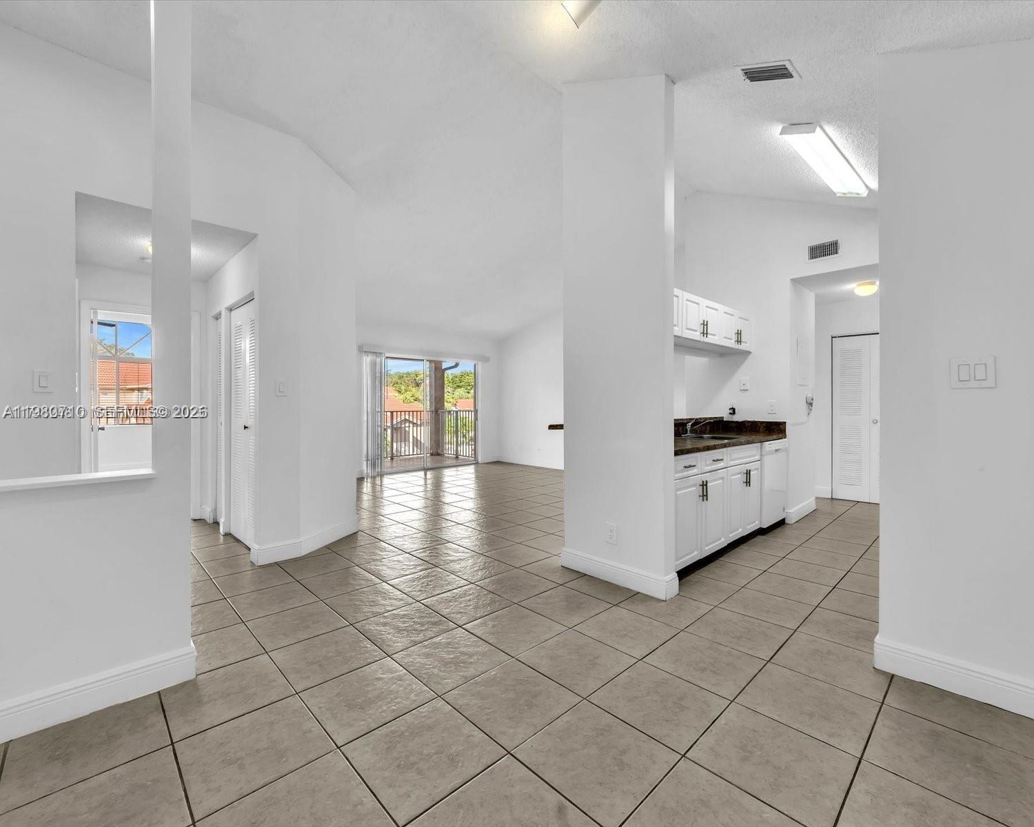 15770 SW 106th Ter #303 Miami, FL 33196