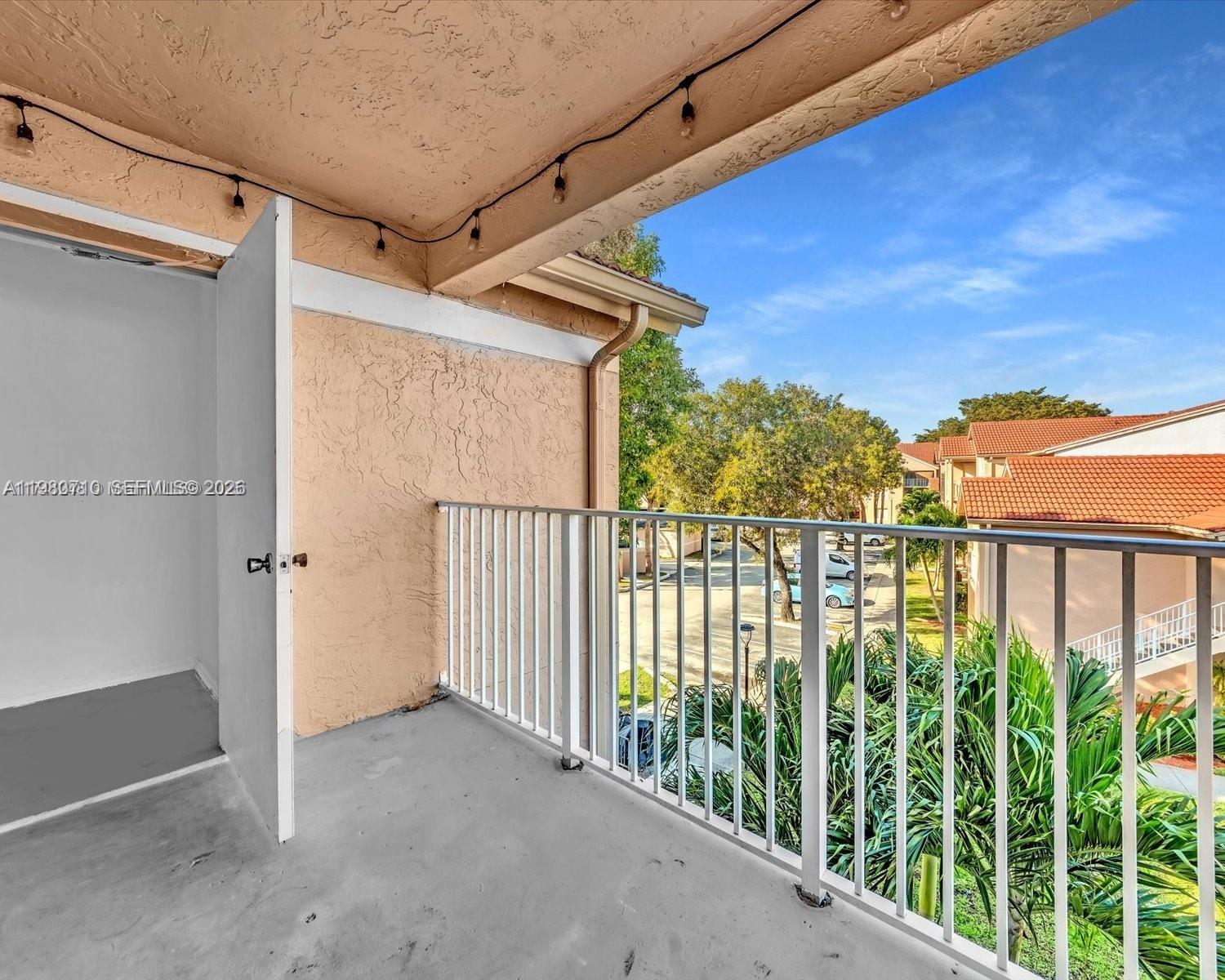 15770 SW 106th Ter #303 Miami, FL 33196