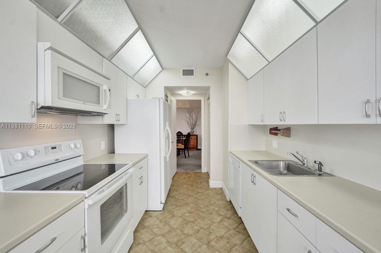 image Hamptons West17