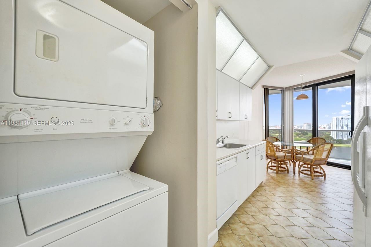 image Hamptons West18