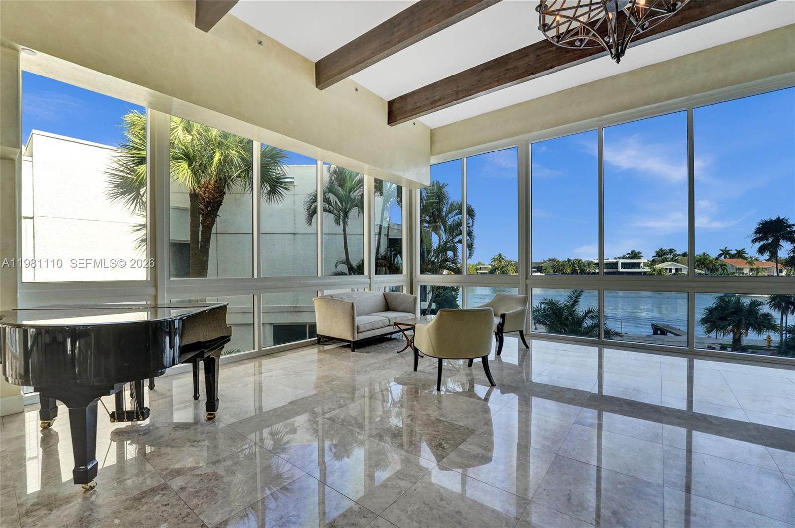 image Hamptons West50