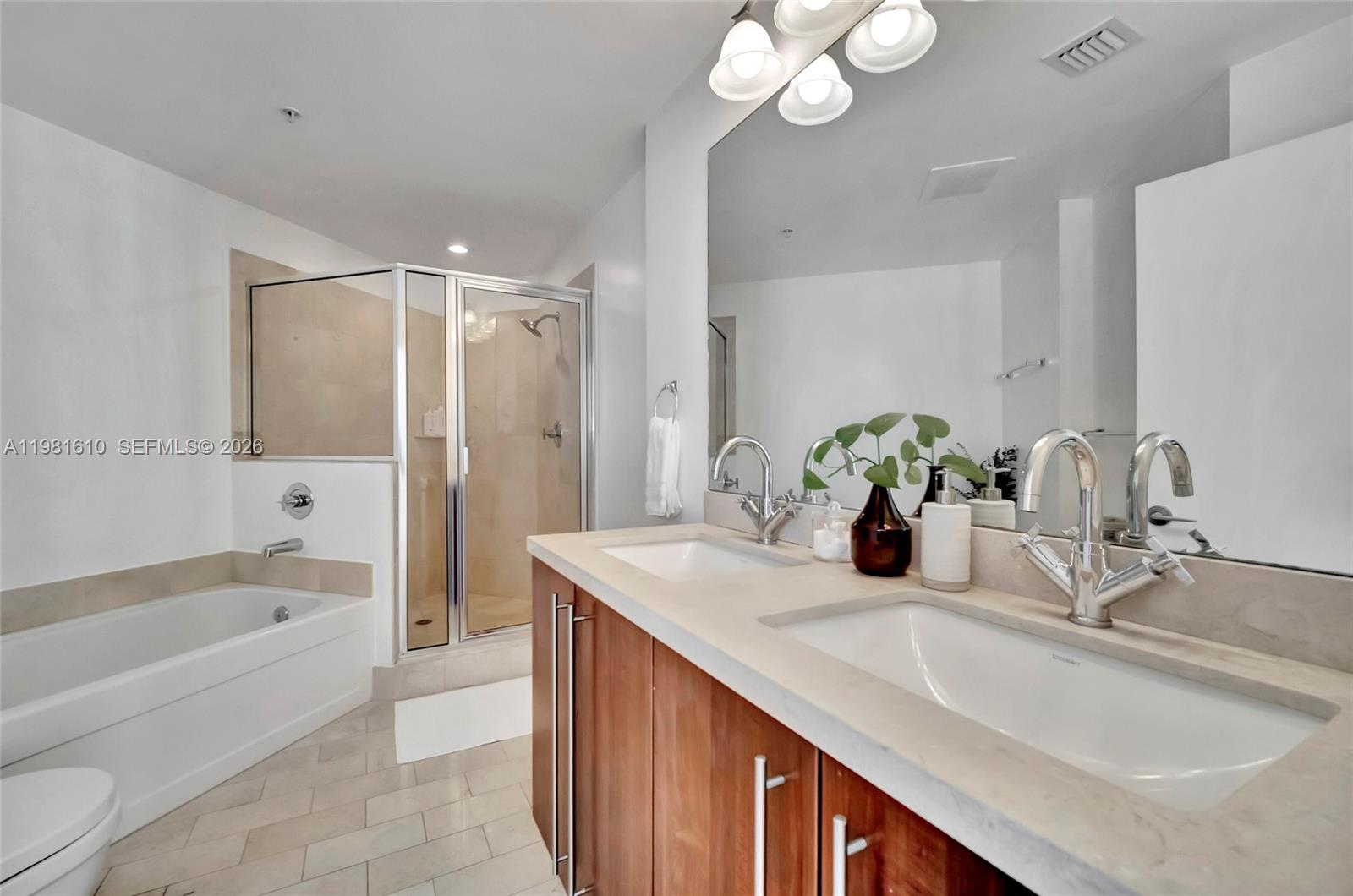 image Axis on Brickell South17