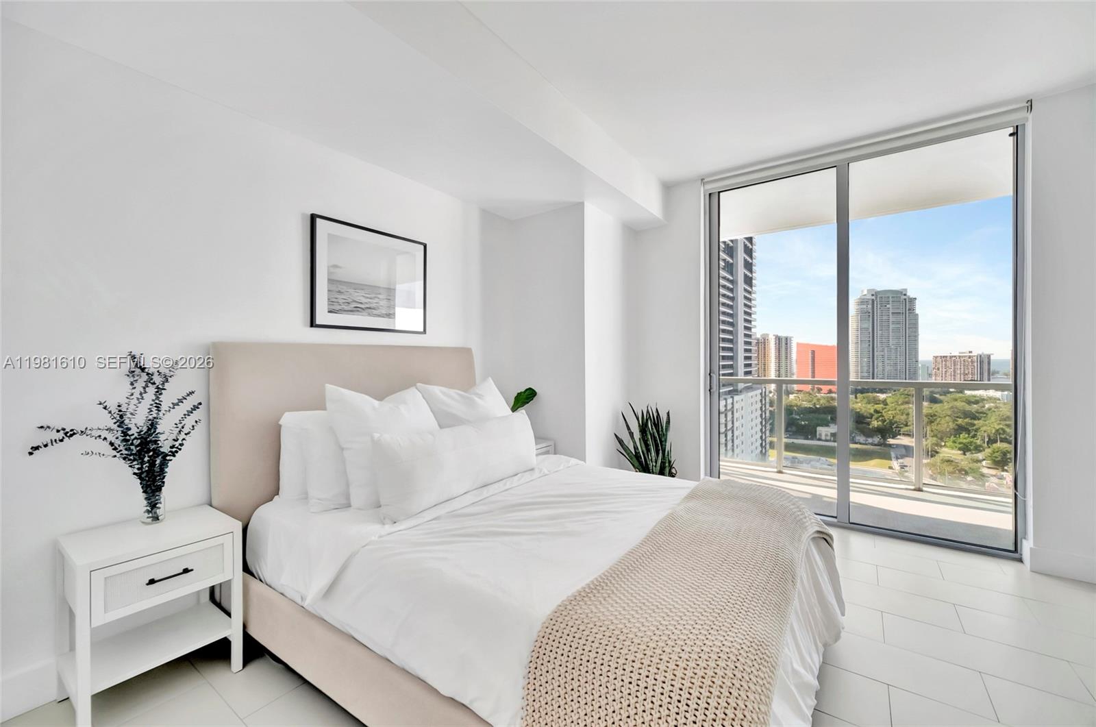 image Axis on Brickell South19