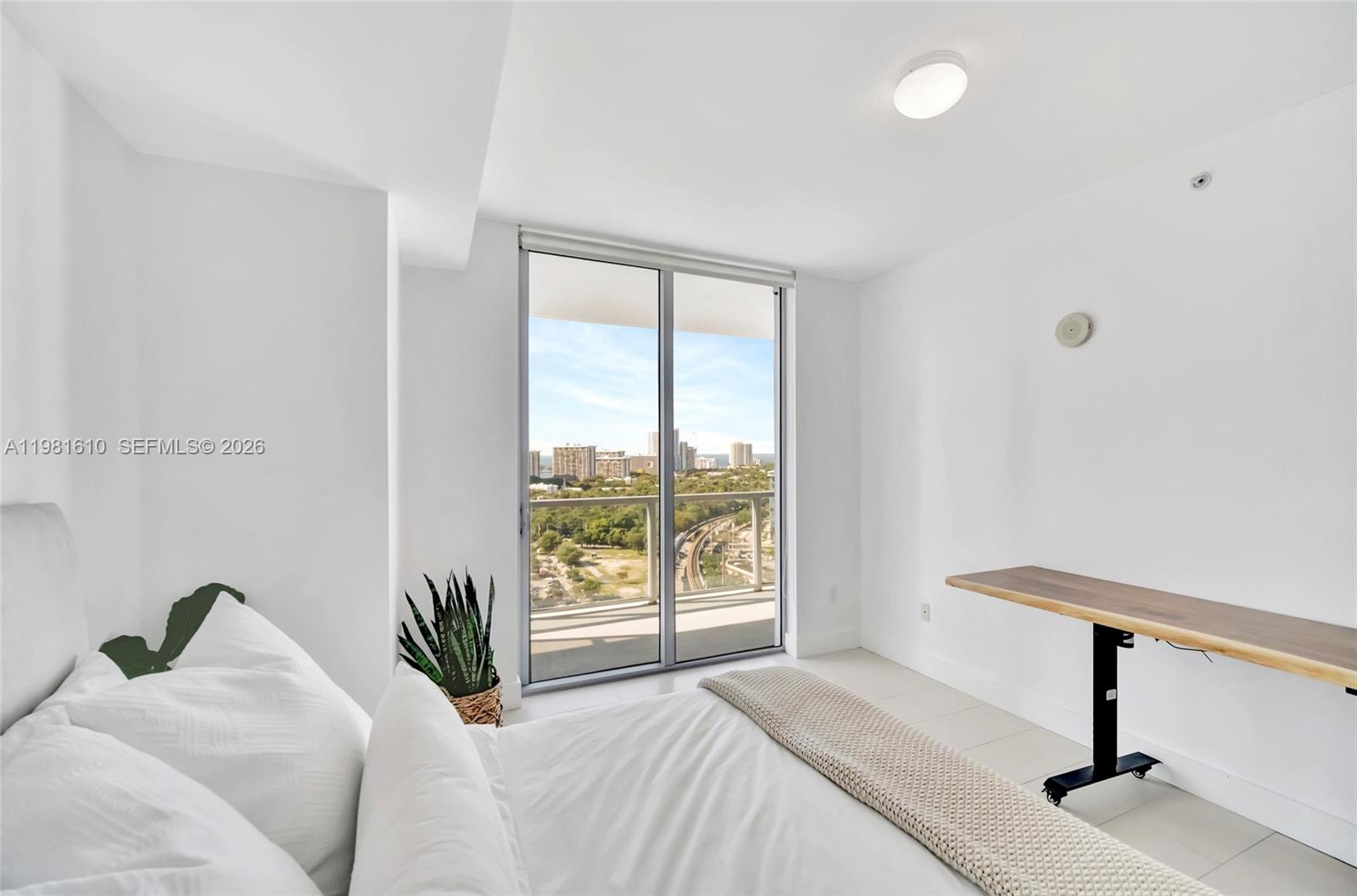 image Axis on Brickell South20