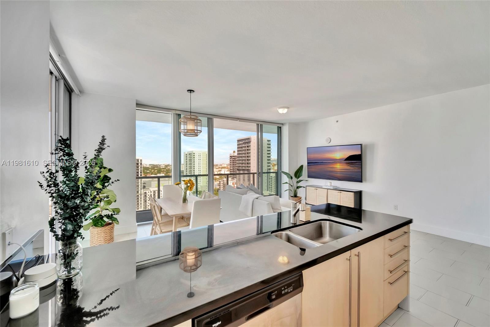 image Axis on Brickell South2