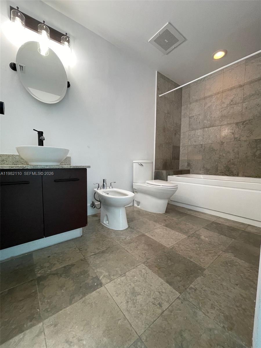 image Uptown Marina Lofts15