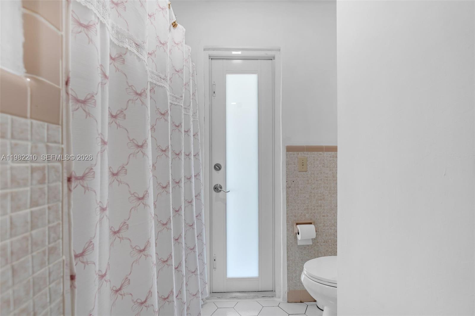 2023 SW 99th Ave Miami, FL 33165