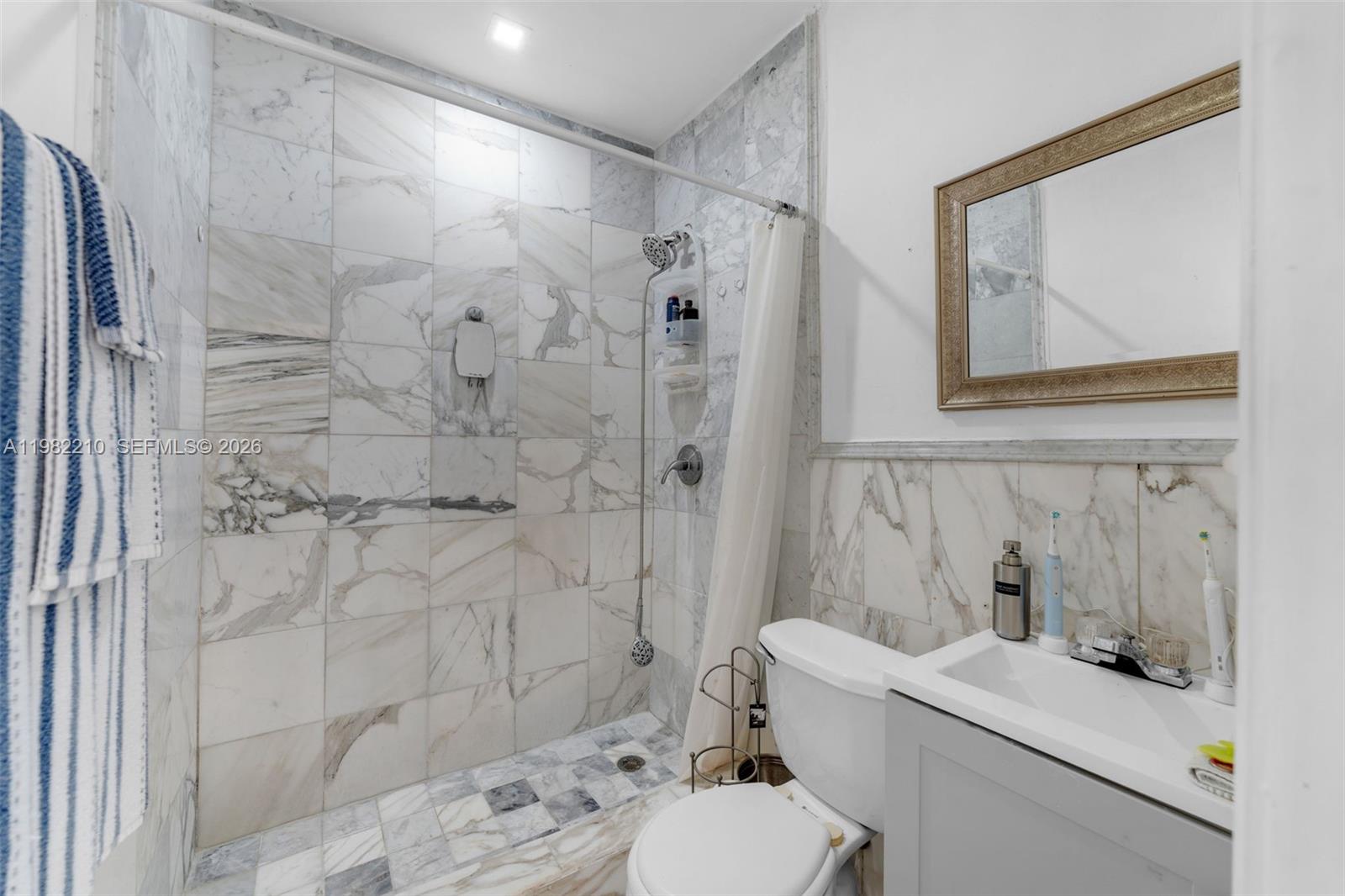 2023 SW 99th Ave Miami, FL 33165