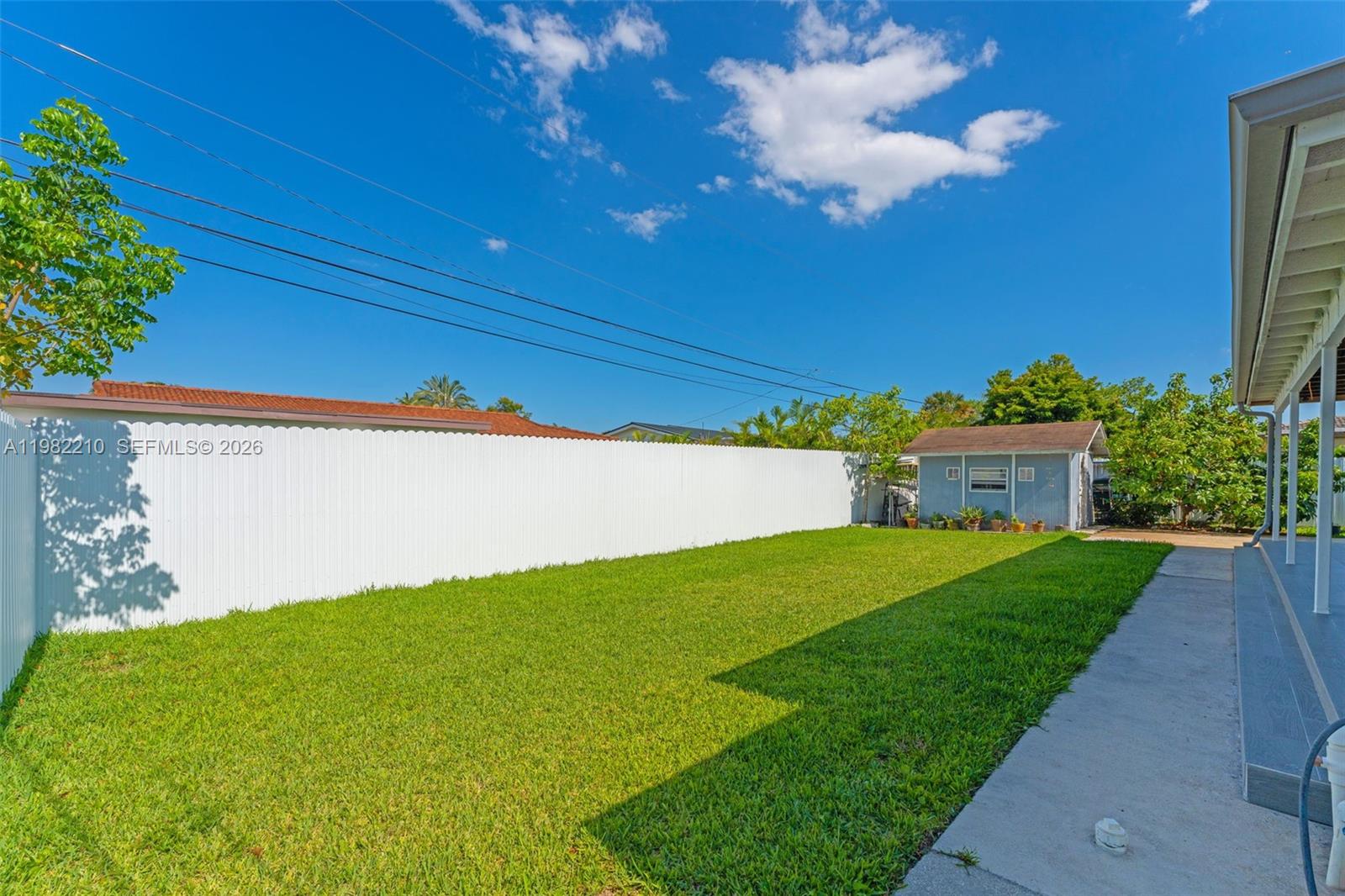 2023 SW 99th Ave Miami, FL 33165