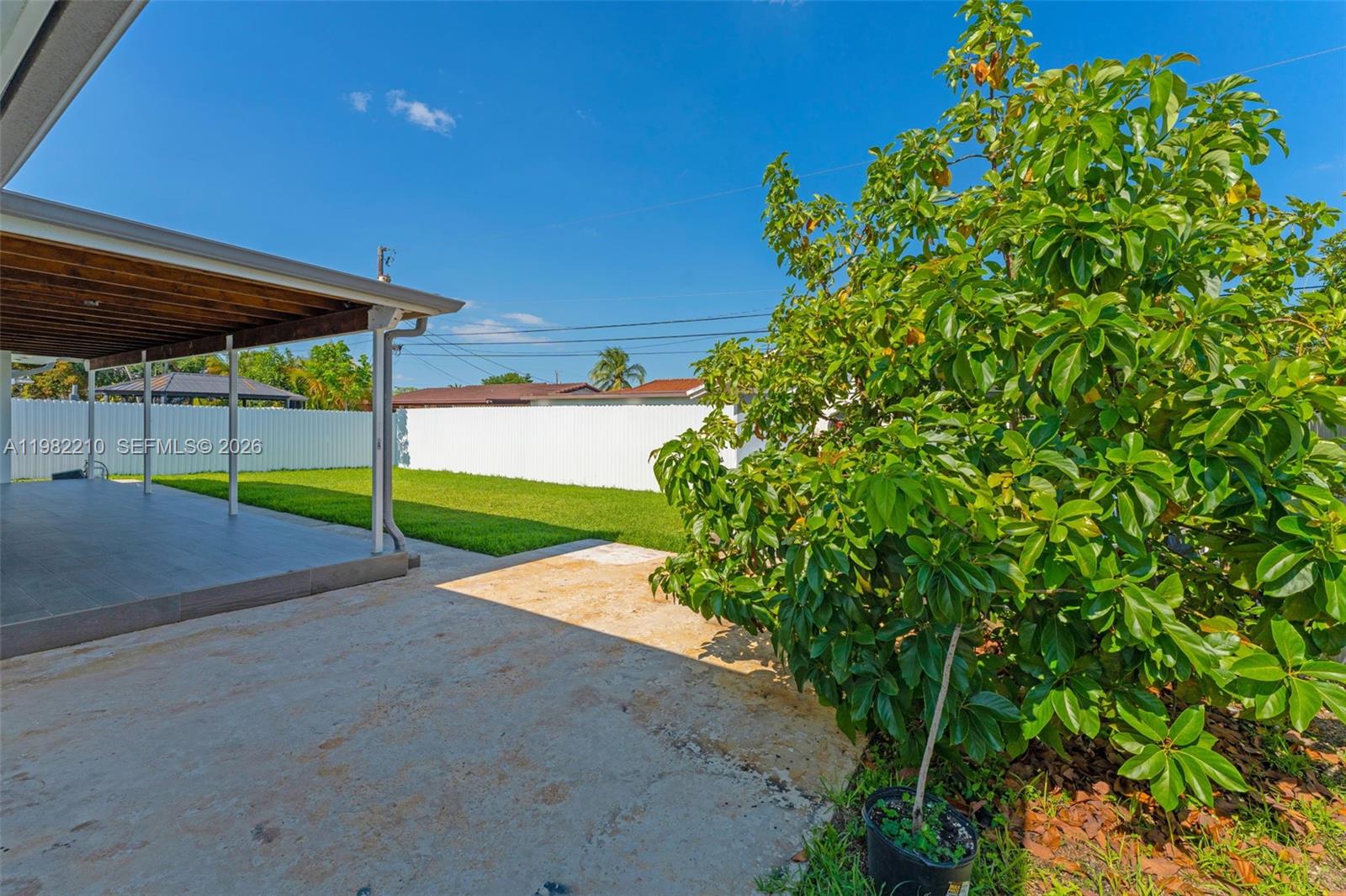 2023 SW 99th Ave Miami, FL 33165