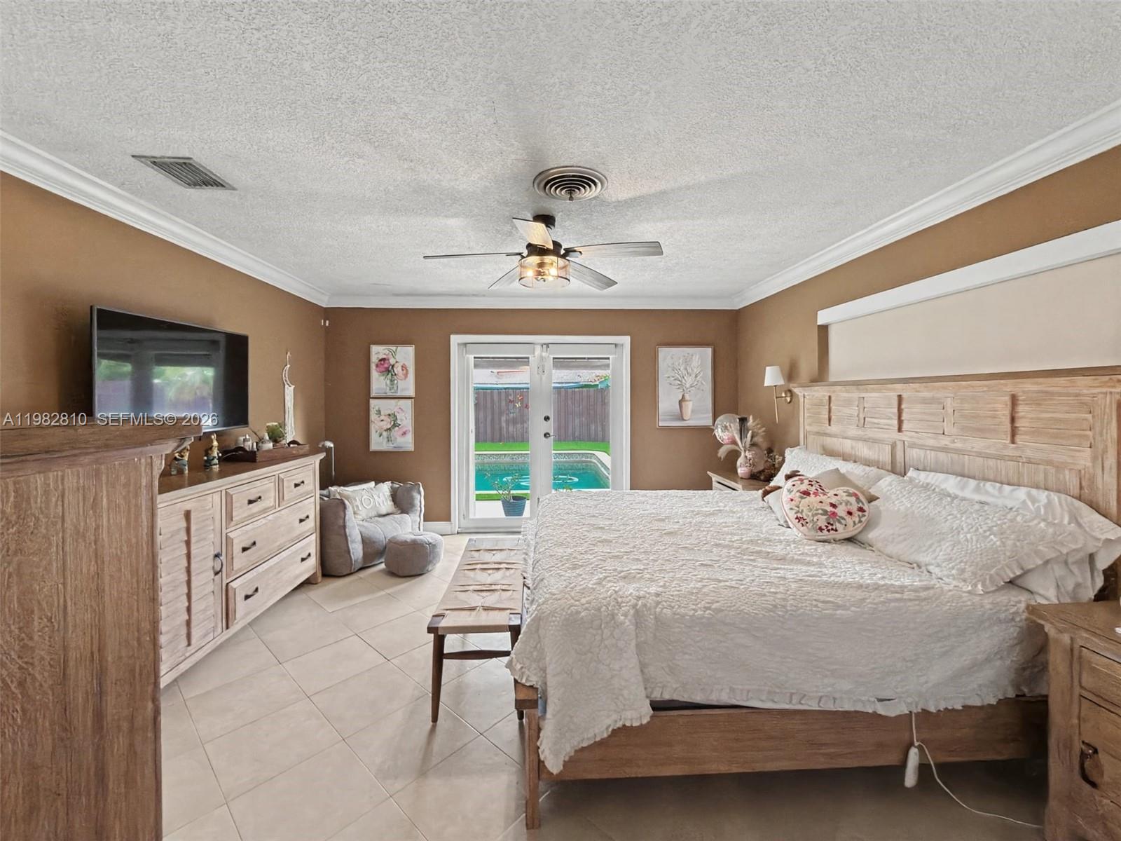 6726 Orchid Dr Miami Lakes, FL 33014