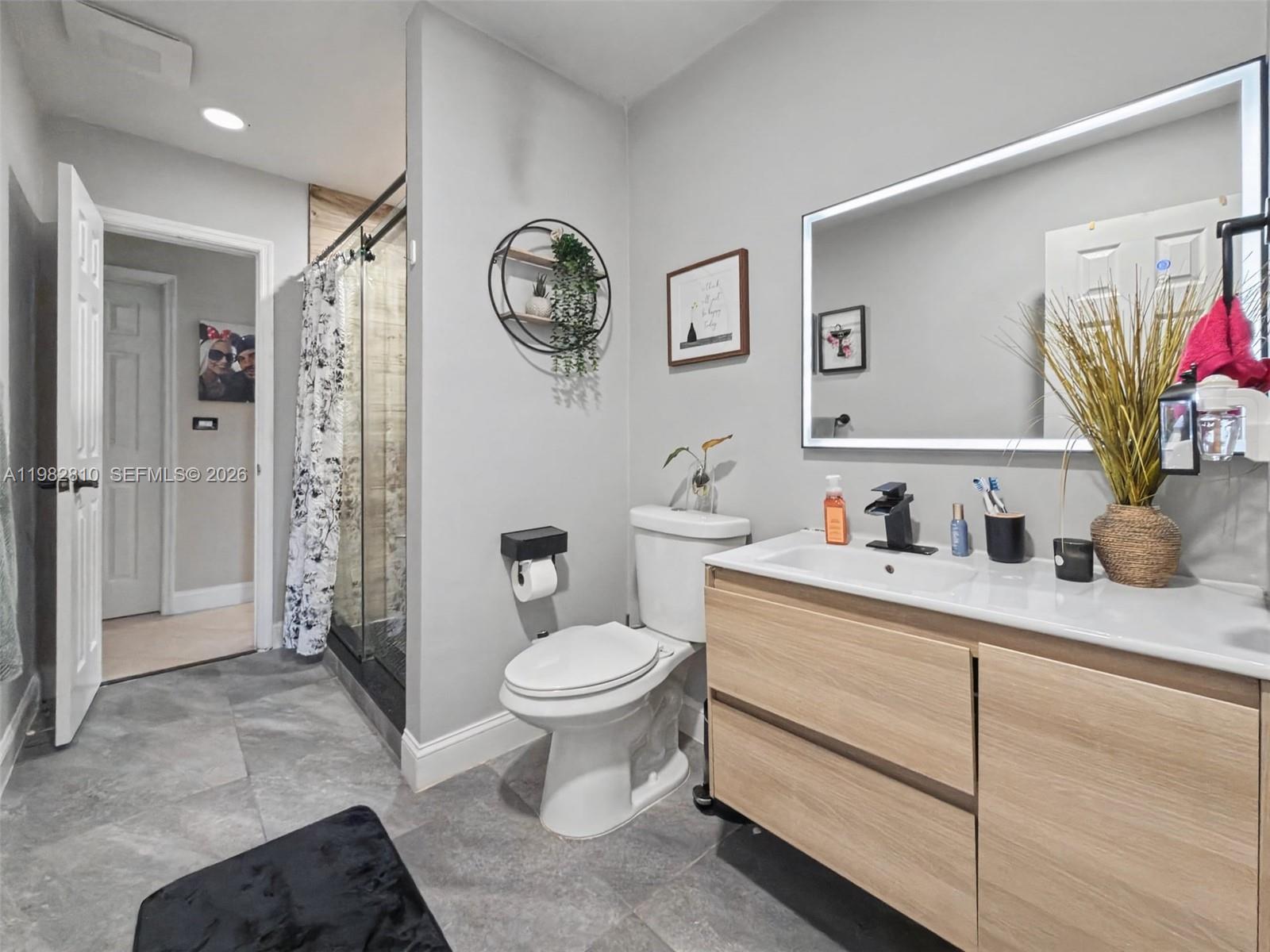 6726 Orchid Dr Miami Lakes, FL 33014