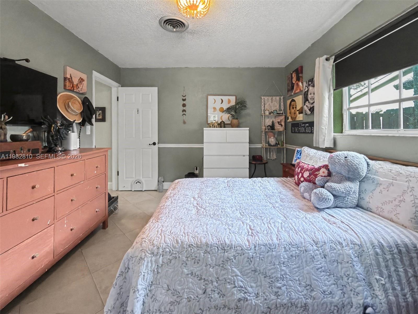 6726 Orchid Dr Miami Lakes, FL 33014