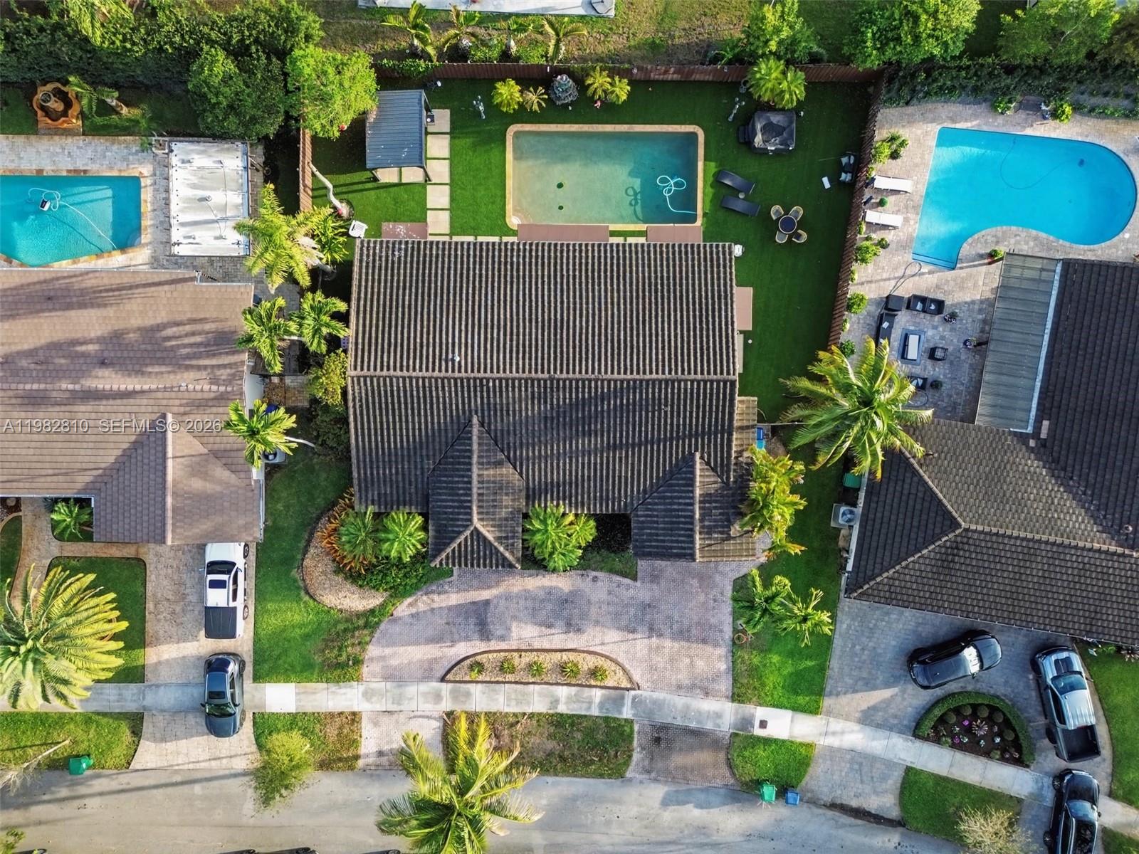 6726 Orchid Dr Miami Lakes, FL 33014