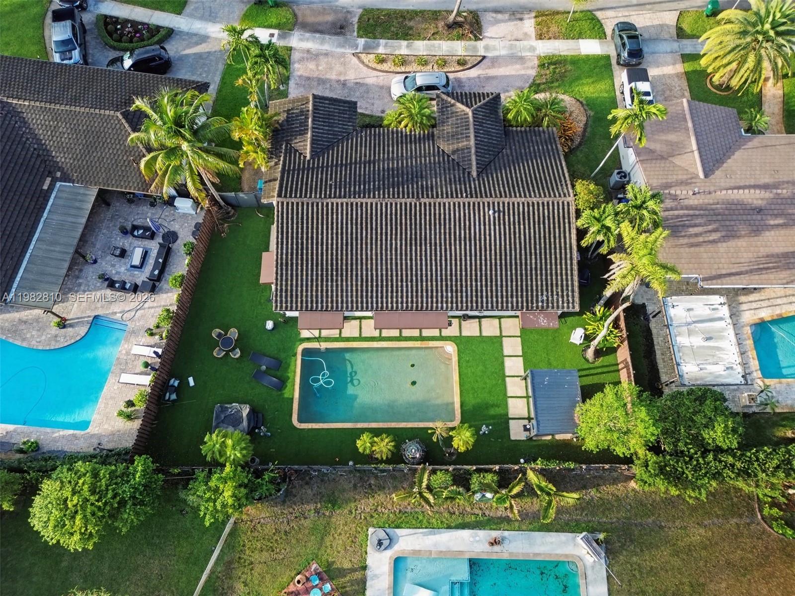 6726 Orchid Dr Miami Lakes, FL 33014