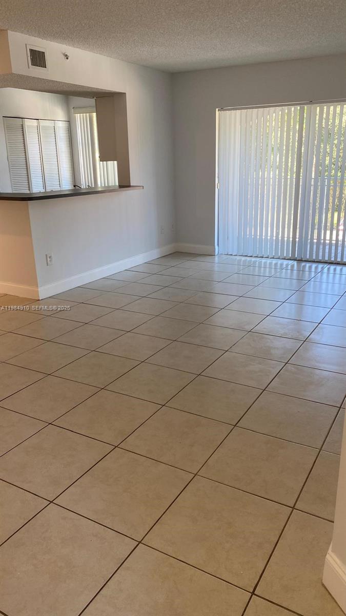155 NW 96th Ter #2-201 Pembroke Pines, FL 33024