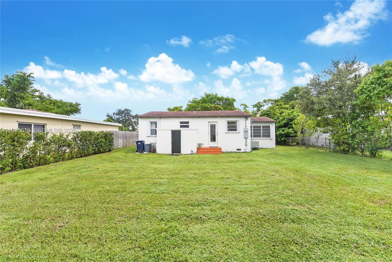 6457 SW 10th St West Miami, FL 33144