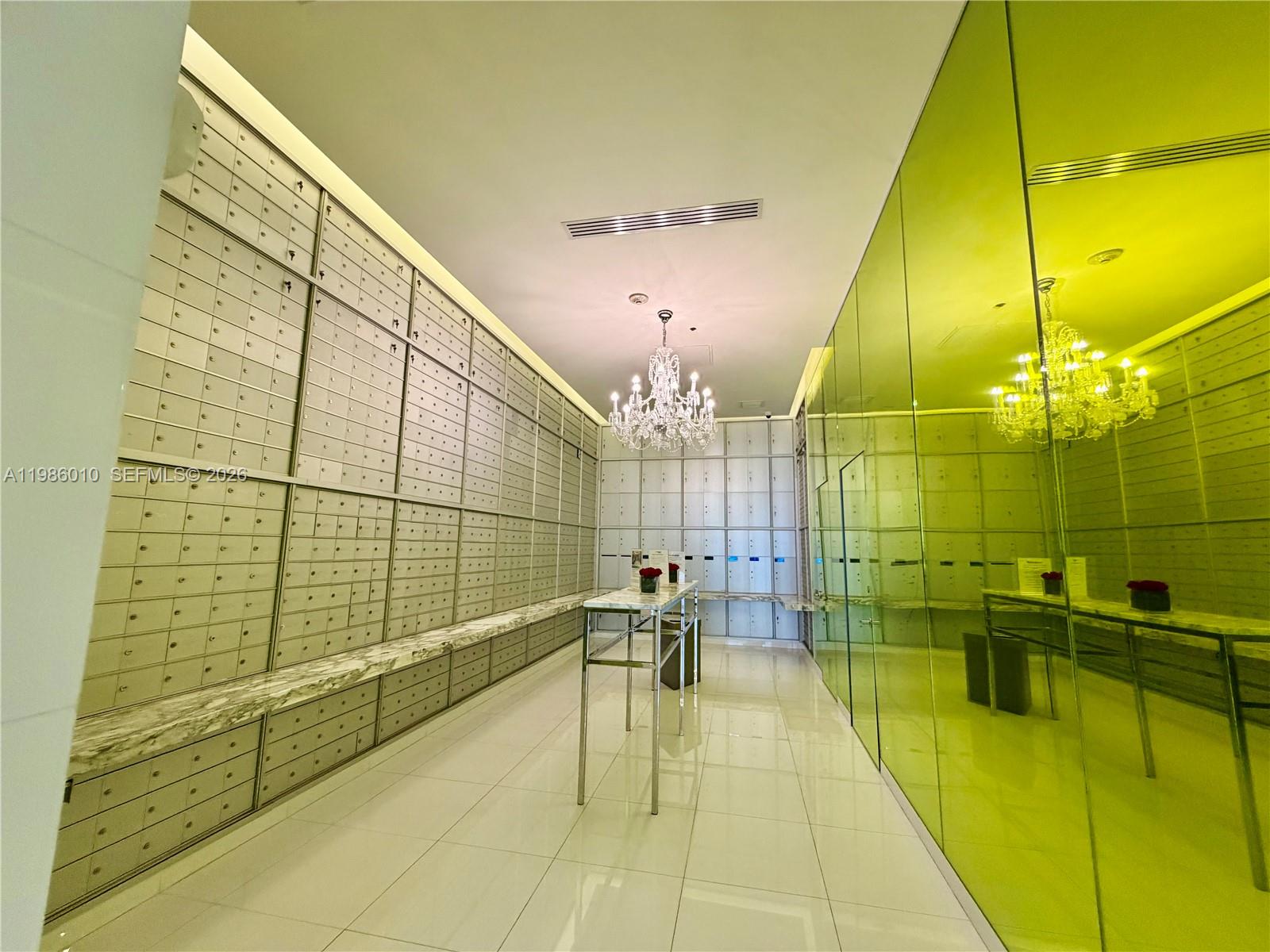image Icon Brickell I24