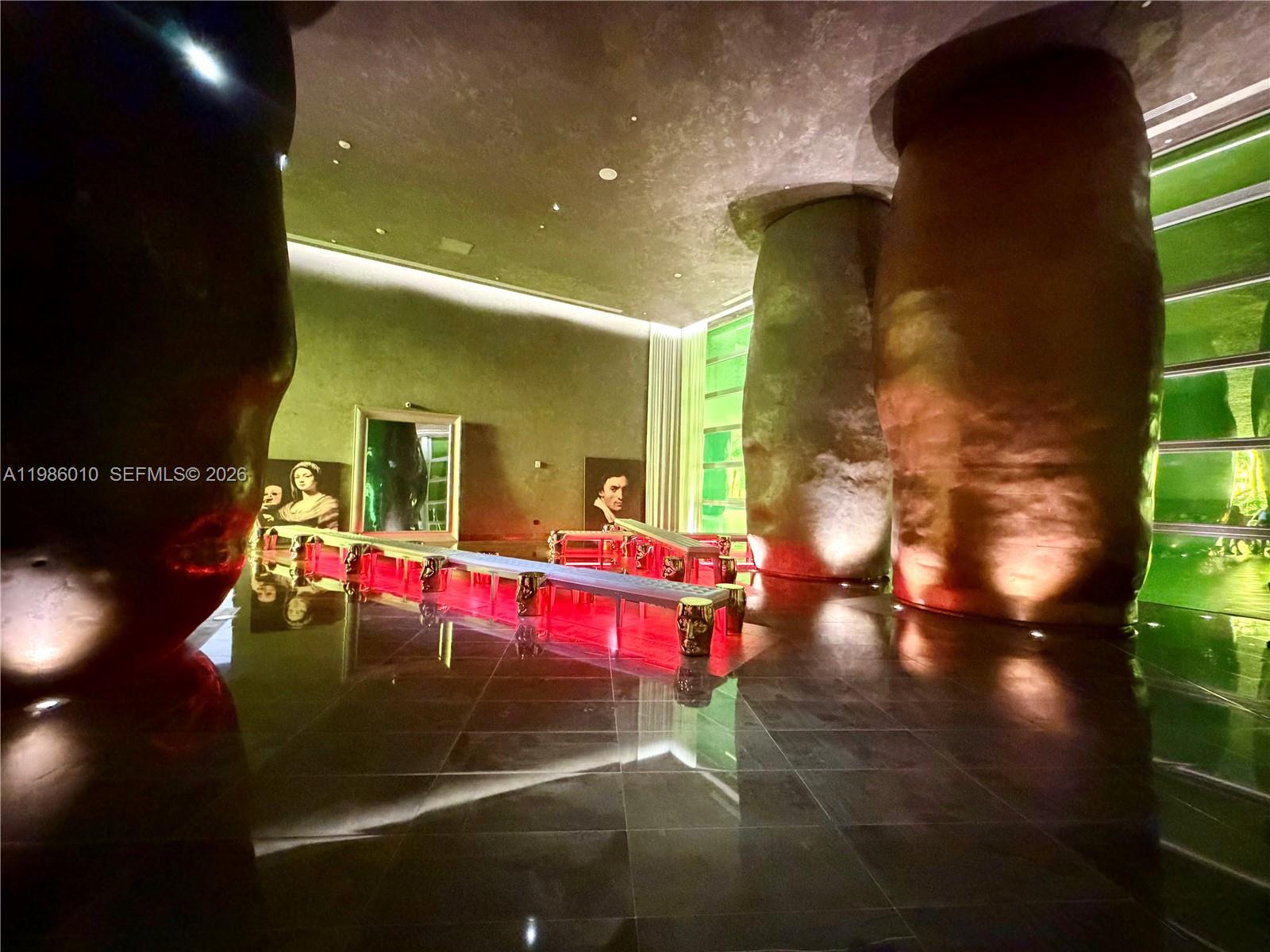 image Icon Brickell I27