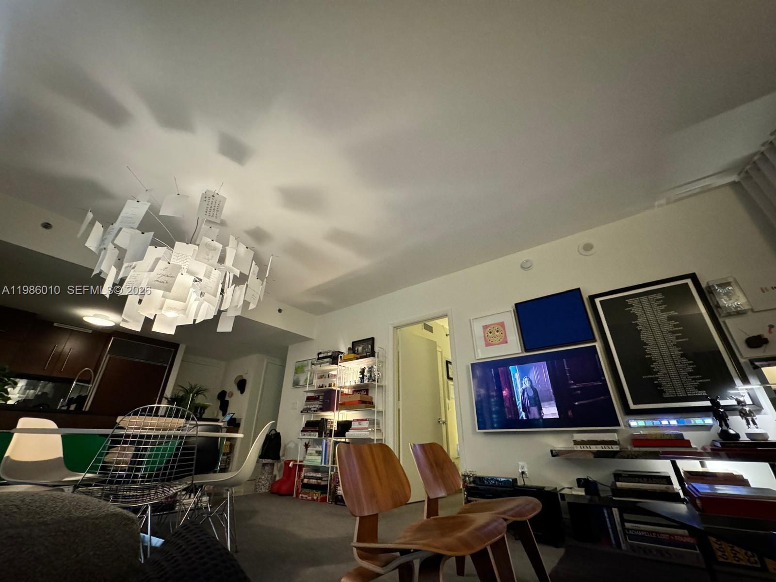 image Icon Brickell I3