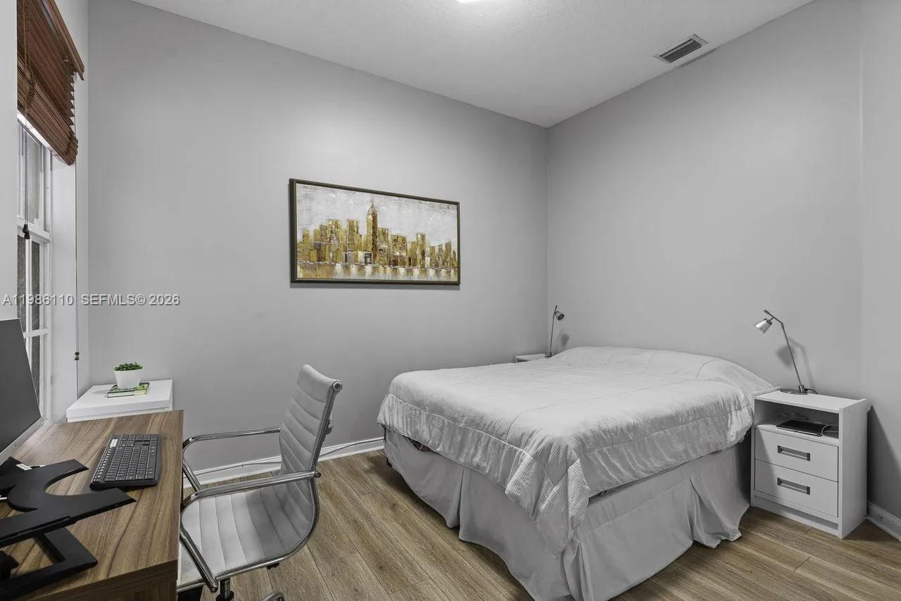 2862 Irma Lk Dr West Palm Beach, FL 33411