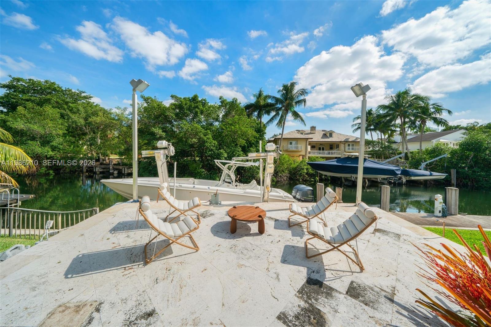 7155 Los Pinos Blvd Coral Gables, FL 33143