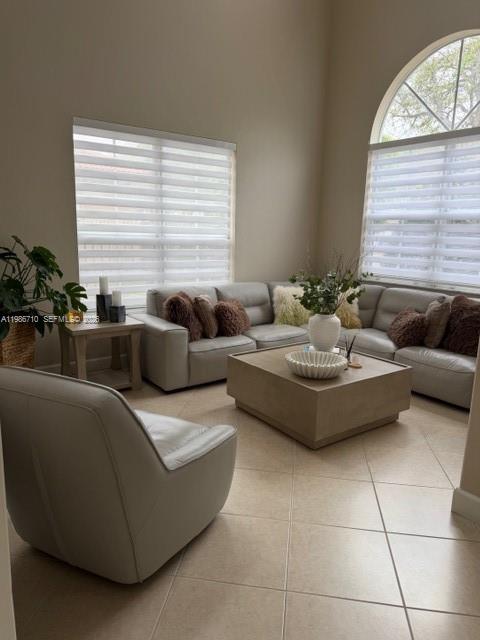 7770 NW 161st Ter Miami Lakes, FL 33016