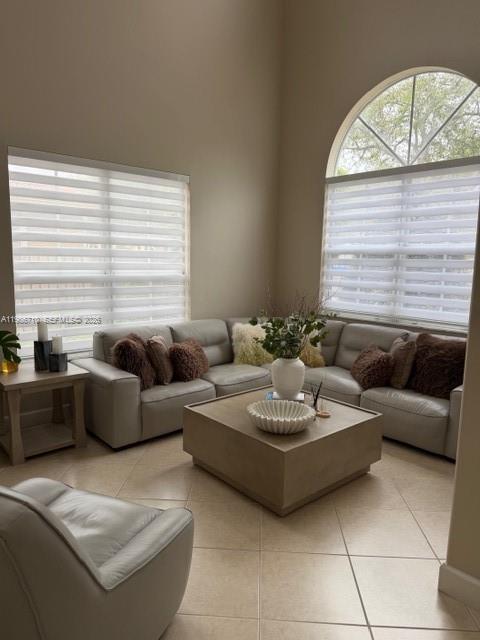 7770 NW 161st Ter Miami Lakes, FL 33016