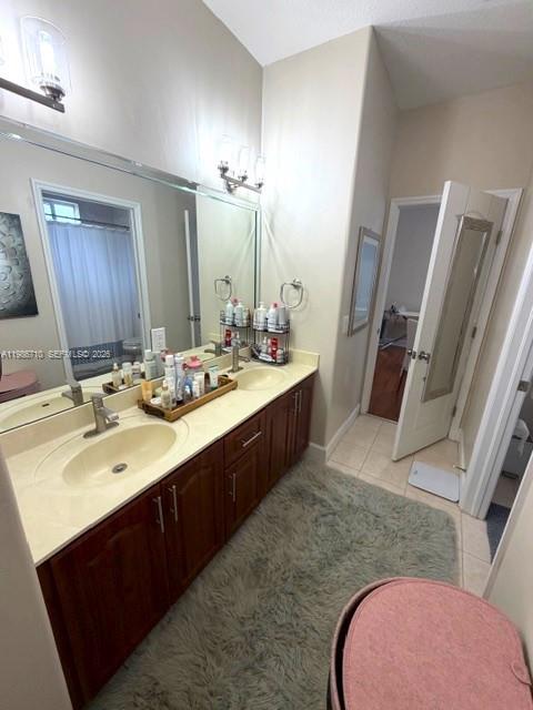 7770 NW 161st Ter Miami Lakes, FL 33016